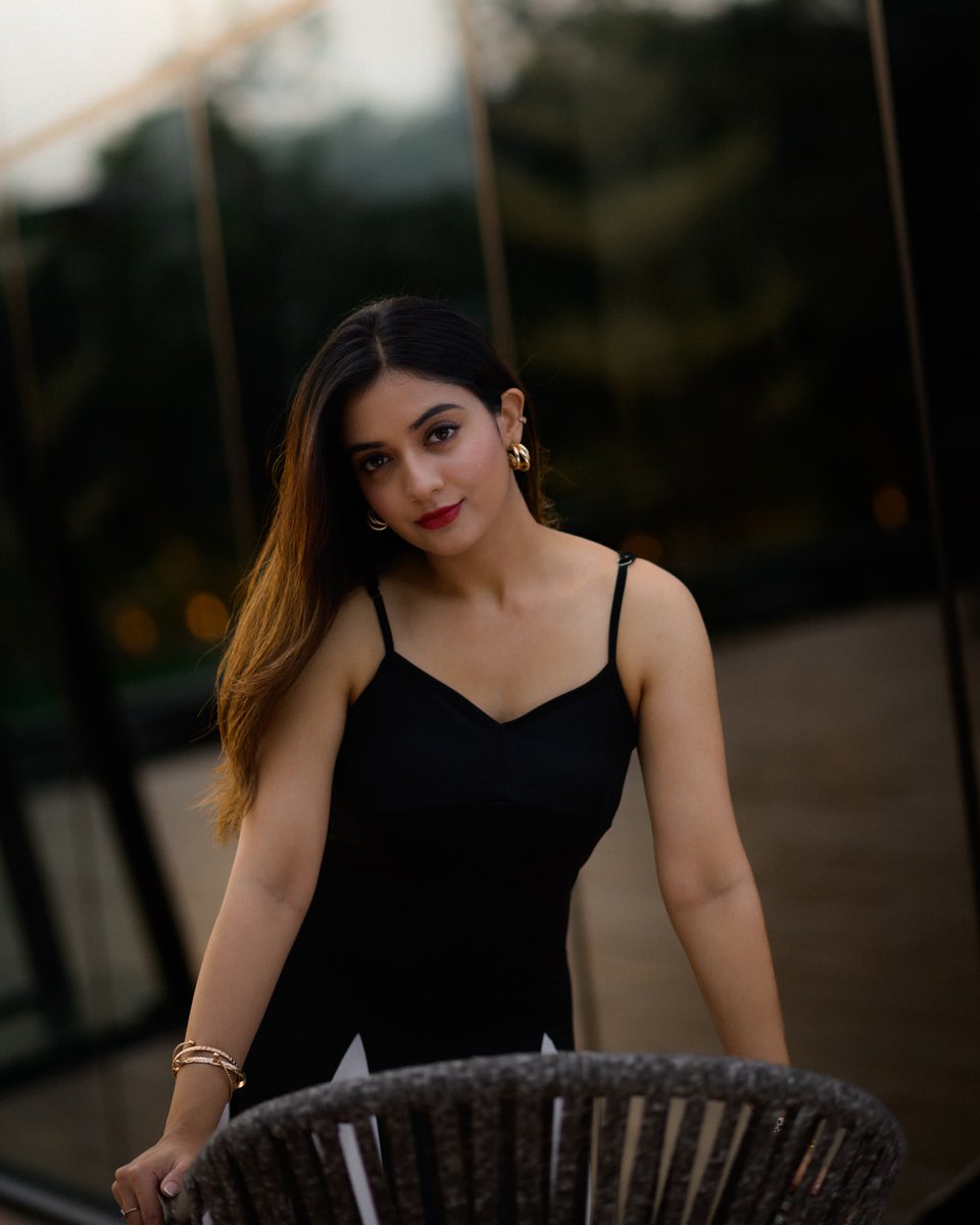 Weekendvibes_'s tweet photo. Athmika Sumithran 🖤🤍

#Athmika #AthmikaSumithran https://t.co/b7a2BV6OBP