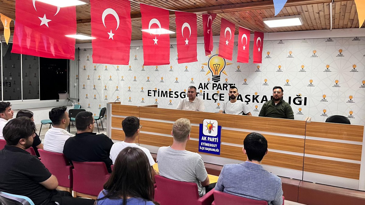 Haftalık olağan yönetim kurulu toplantımızı İlçe Gençlik Kolları Teşkilat Başkanımız Furkan Uzunkaya başkanlığında ve İlçe Ana Kademe AR-GE Başkanı <a href="/Cengizkoksalgul/">Cengiz Gül</a> beraberliğinde gerçekleştirdik.

<a href="/avyusufibis/">Yusuf İBİŞ</a>
<a href="/osmannazlier/">Osman Nuri Nazlıer</a>
<a href="/avhalilatasoy/">Halil ATASOY</a>
<a href="/fethi_duygulu06/">Fethi Duygulu</a>
@Cengizhan_06A