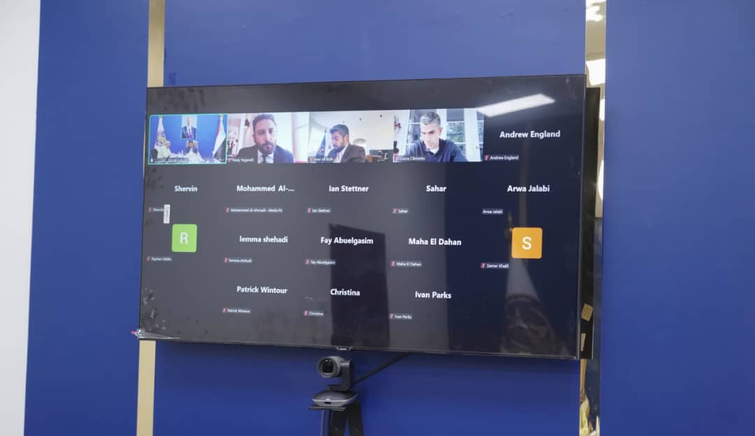 المجلس الانتقالي الجنوبي يقدّم إحاطة لوسائل الإعلام الدولية حول الملفات السياسية والاقتصادية والأمنية

الخميس ١١ سبتمبر ٢٠٢٥ 

قدّم الأستاذ أنور التميمي ، المتحدث الرسمي للمجلس الانتقالي الجنوبي، اليوم الخميس، إحاطة شاملة لعدد من وسائل الإعلام الدولية 

facebook.com/share/1CGrLFKY…