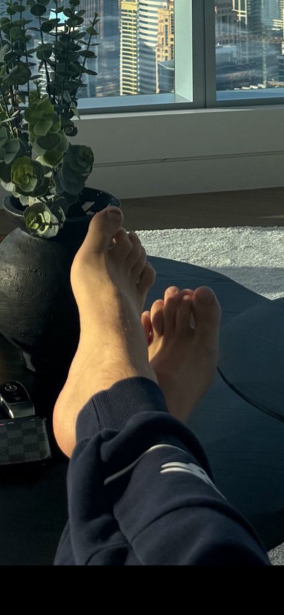 No amount of money is enough to compensate for those toes
