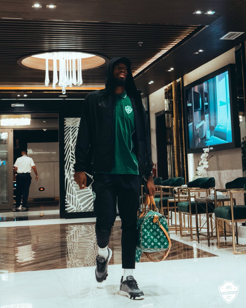 إلى الدمام نغادر ✈️​
#الأهلي