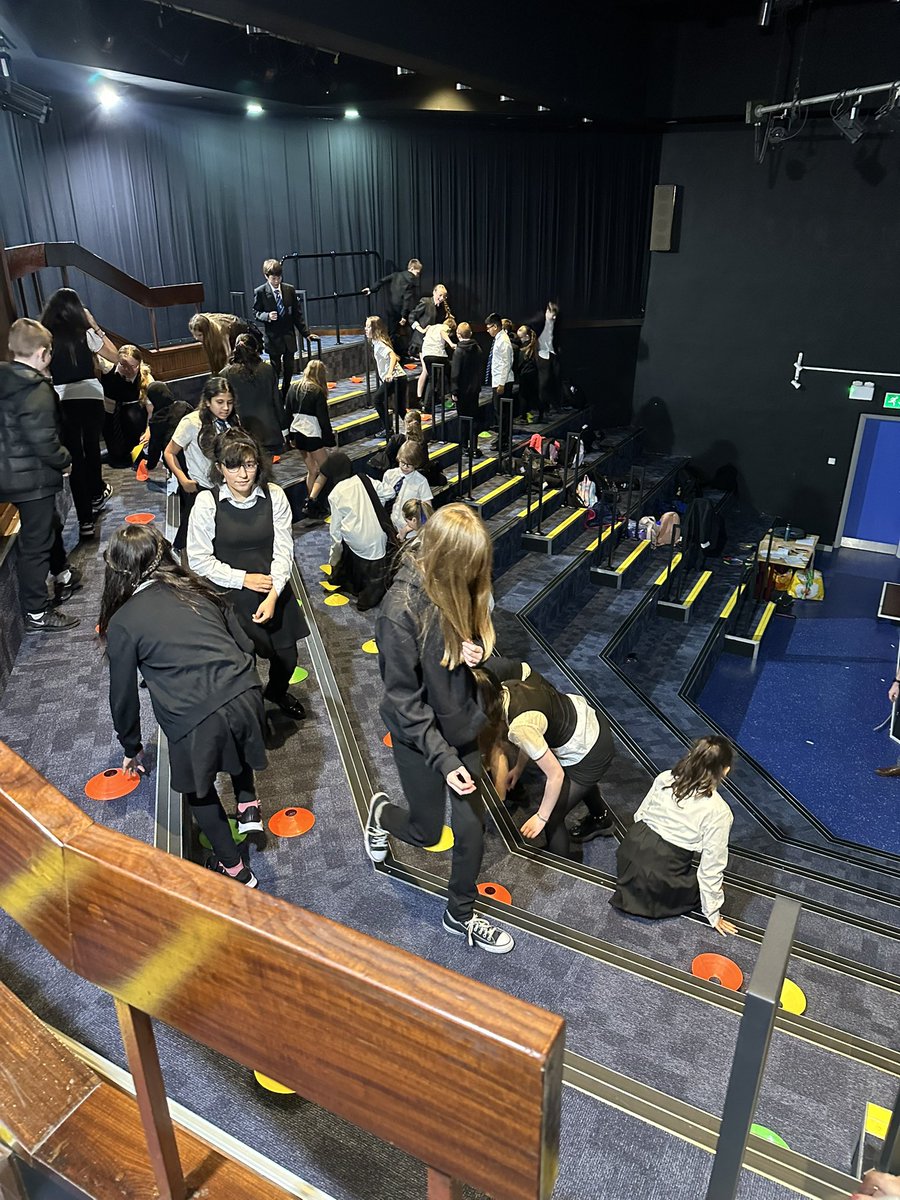 Mrs Maxwell tweet media