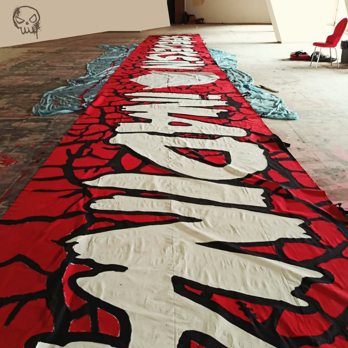 El Emeği ,Göz Nuru, Alın Teri Pankartımız 👊 
Yeni Boyutu Ve Tarzıyla Yeniden Sizlerle..

ULTRAS HOŞGÖR 🟥⬛