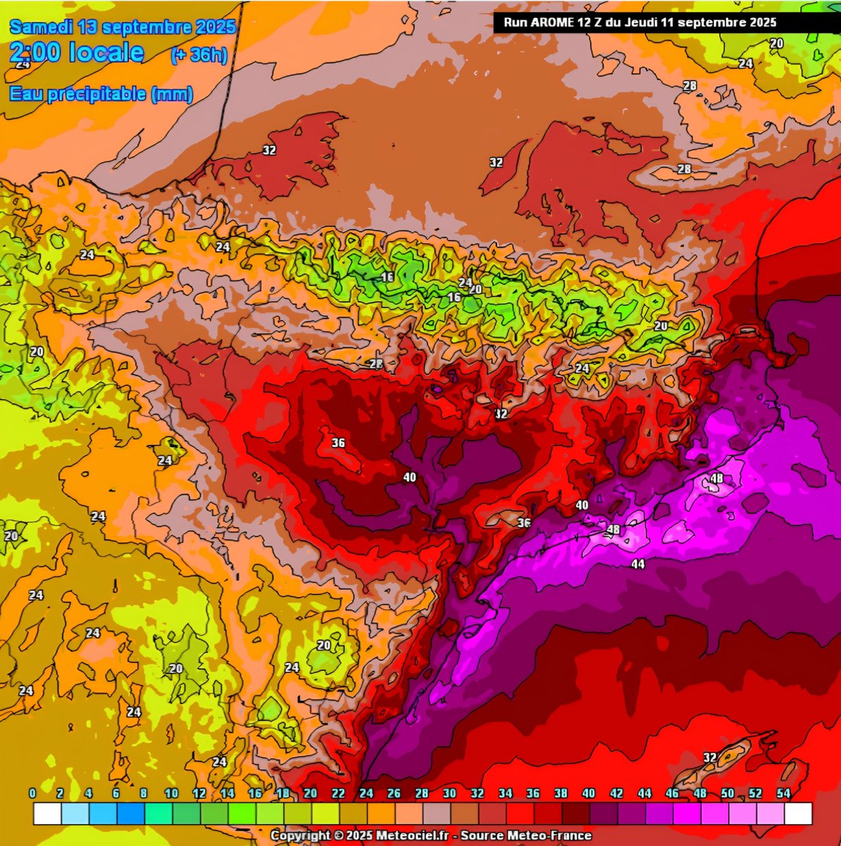 ATENCIÓ DEMÀ i SOBRETOT MATINADA DE DISSABTE! Repetició de la jugada del que ha passat avui a  BCN ciutat, però més extens! ATENCIÓ AIGUATS al prelitoral/litoral de BCN i Girona! Tindrem SW enganyós en alçada, però produirà cizalla amb entrada de llevant contundent en superfície!