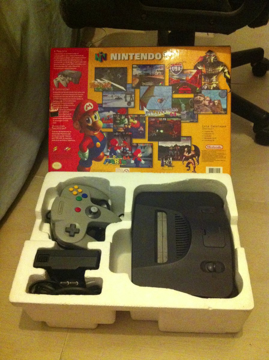 Essa foto não é de hoje, mas tenho ele exatamente assim até hoje.