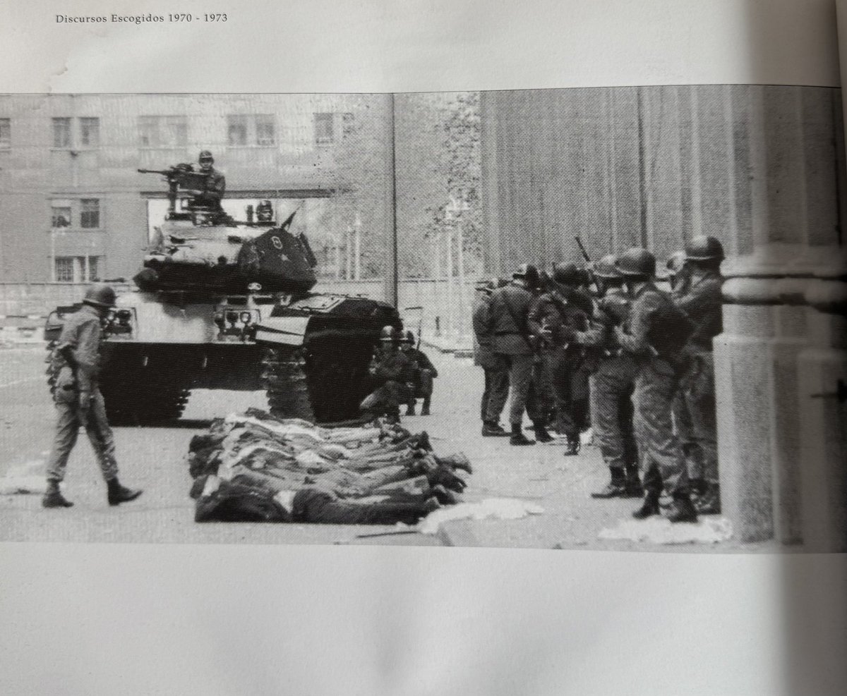 Allende nos dejó como legado la dignidad para nuestros pueblos Latinoamericanos. 

Hoy lo recordamos, pero no olvidamos la historia de un golpe, un golpe al corazón. 

Este es un regalo de mis amigos del <a href="/PSChile/">Partido Socialista de Chile</a> 👇🏽
