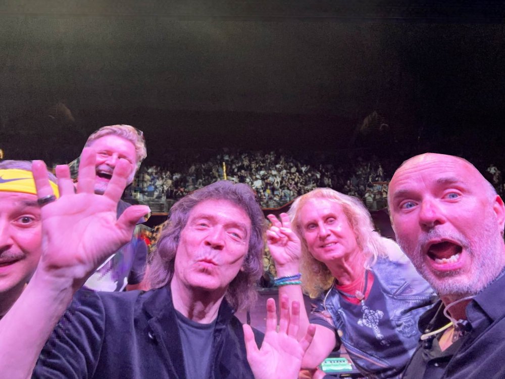 joserael's tweet photo. Steve @HackettOfficial "Shadow of the Hierophant" (live at Cavea Luciano Berio, Auditorium Parco della Musica Ennio Morricone, Rome, Italy, Sep 6, 2025) [selfie by #RobTownsend and friends] @PompeyHutch @sandiekins   https://t.co/Ns2jKinEKs https://t.co/rhgIoHutrp