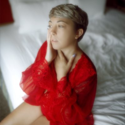 New profile pic is up, show me some love