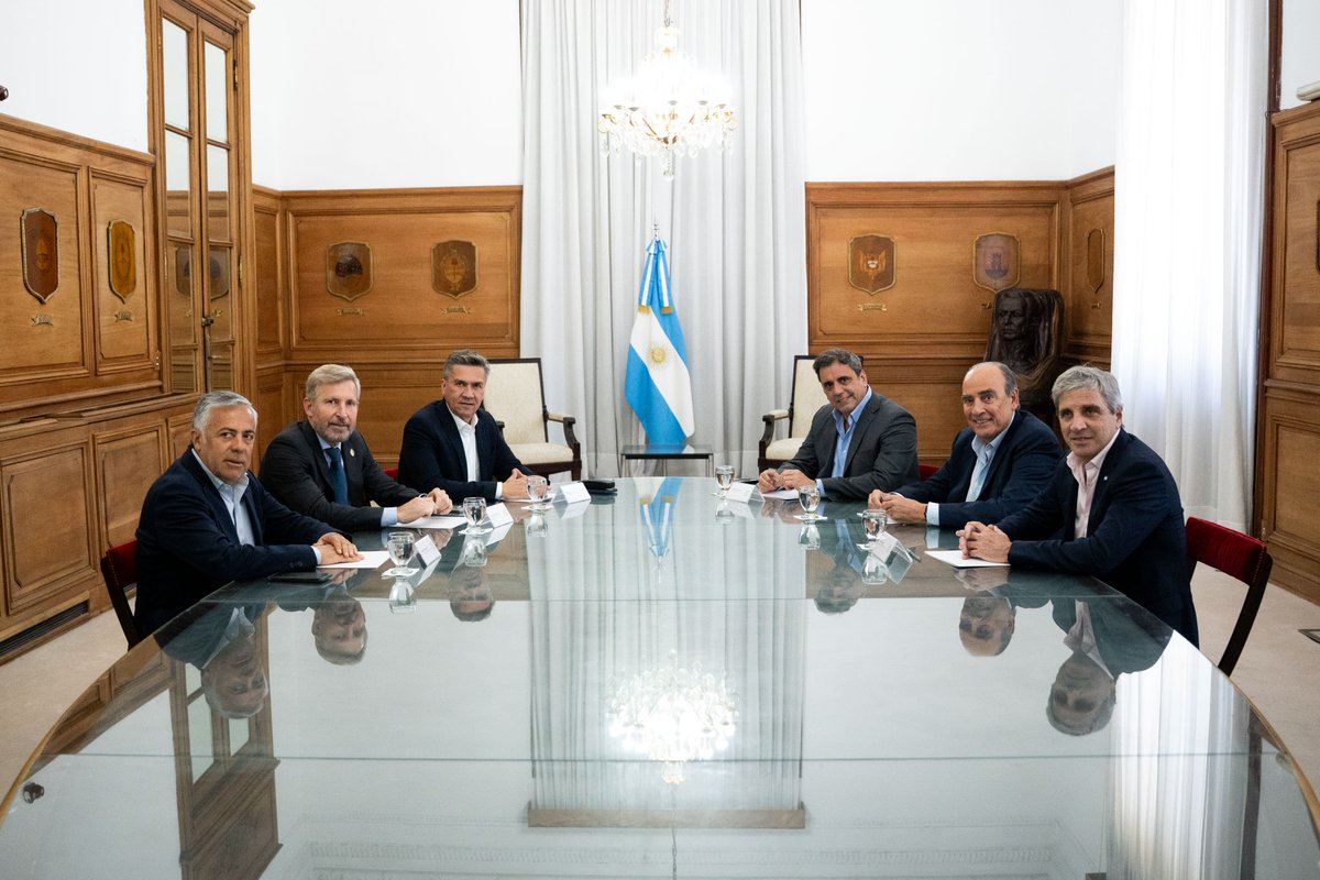 Consejo gratis: si hacés una convocatoria a gobernadores y van solo 3, ni difundas la foto