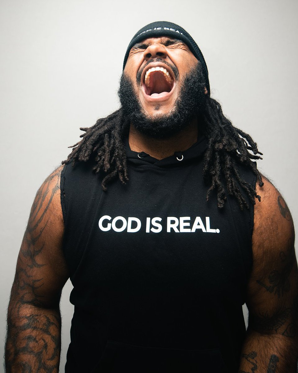 Game on the line… pressure high…
Rise up and Deliver — and let the world know: 🙌🔥

“GOD IS REAL!” 🙏🏽💥🏆