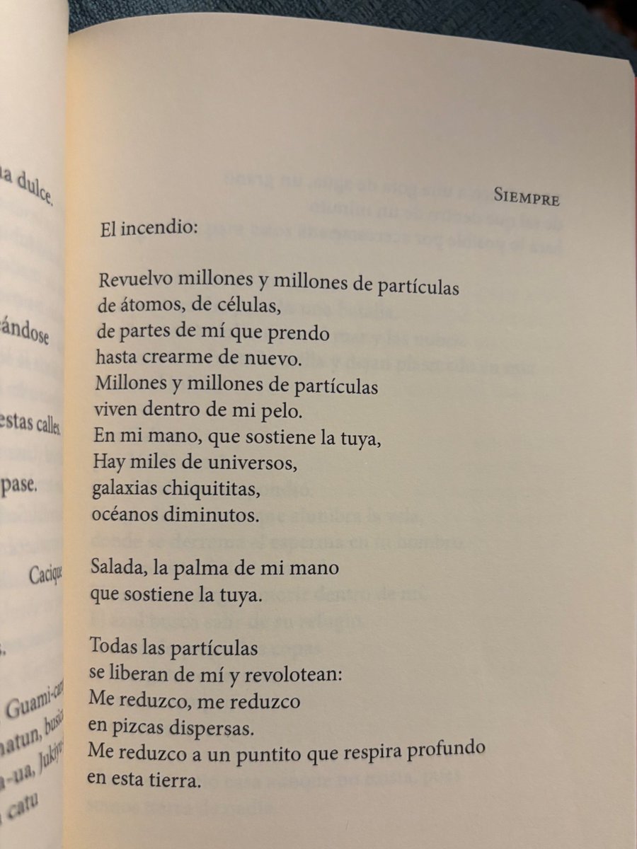 El bello poema de hoy es de Paola Sánchez Ramírez (🇵🇷 1984) tomado de su poemario “Fiera tuerta juracán” publicado por <a href="/LiberoEditorial/">Libero * Editorial</a> #unpoemaaldía