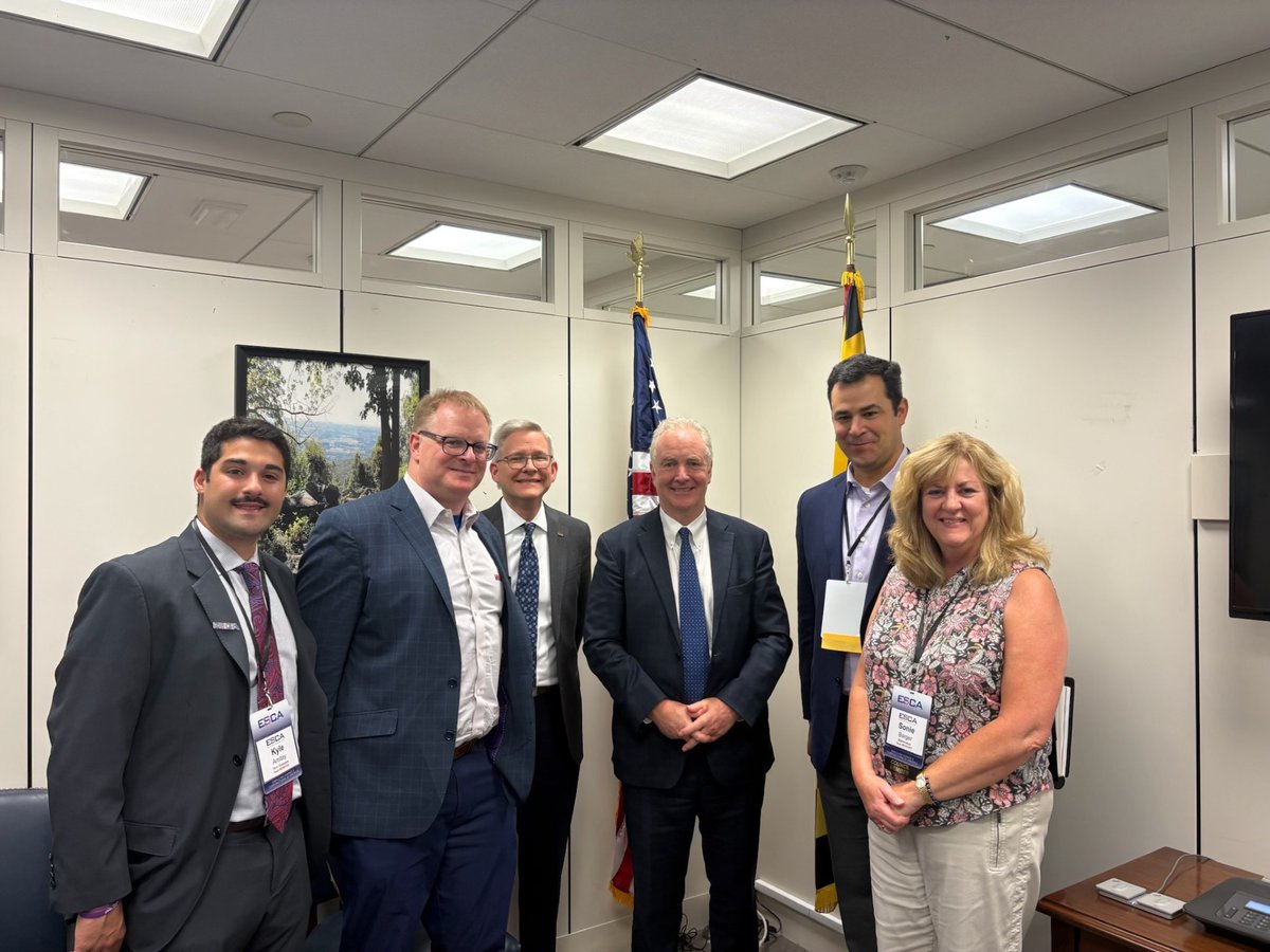 EmployeesOwn's tweet image. Thank you Senator @ChrisVanHollen for cosponsoring the Promotion & Expansion of Private Employee Ownership Act and meeting with employee-owners from EA Engineering, @Wawa, and @MathematicaNow to discuss how employee ownership supports local jobs.
#ESCAontheHill