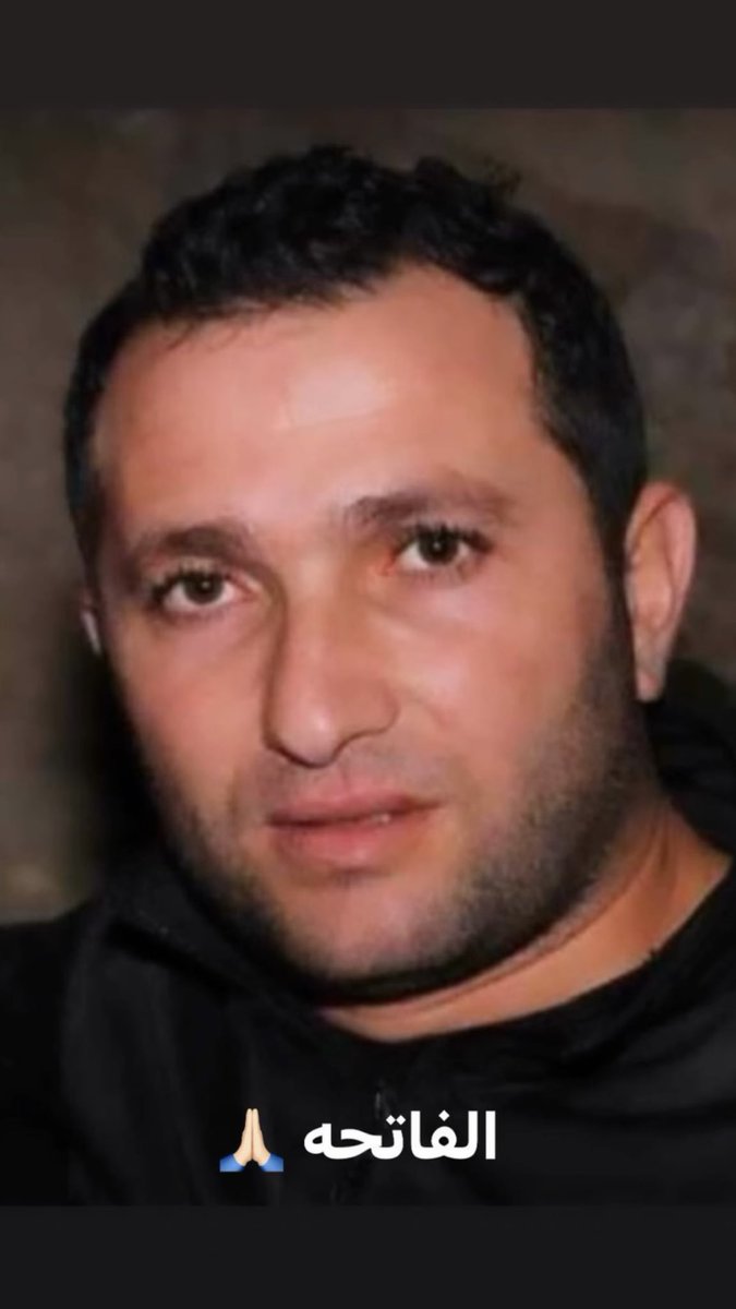 قاهرٌ هو الموت.. 
عديم الرحمة رغم أحقيّته!  
مبدعٌ في اختيار معازيمه..
أيمن💔