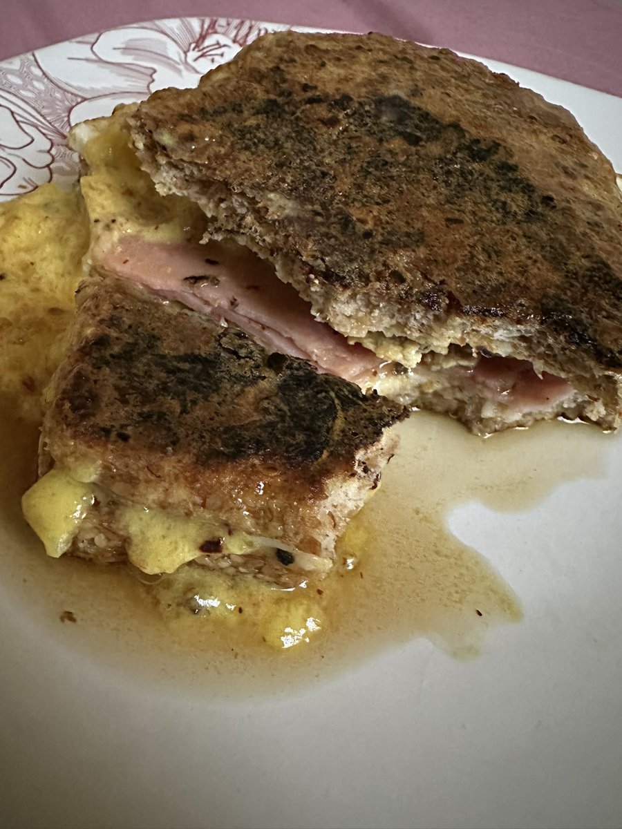 ophilipop's tweet photo. me estaba pudriendo de hambre ok https://t.co/8KJdnB71dh