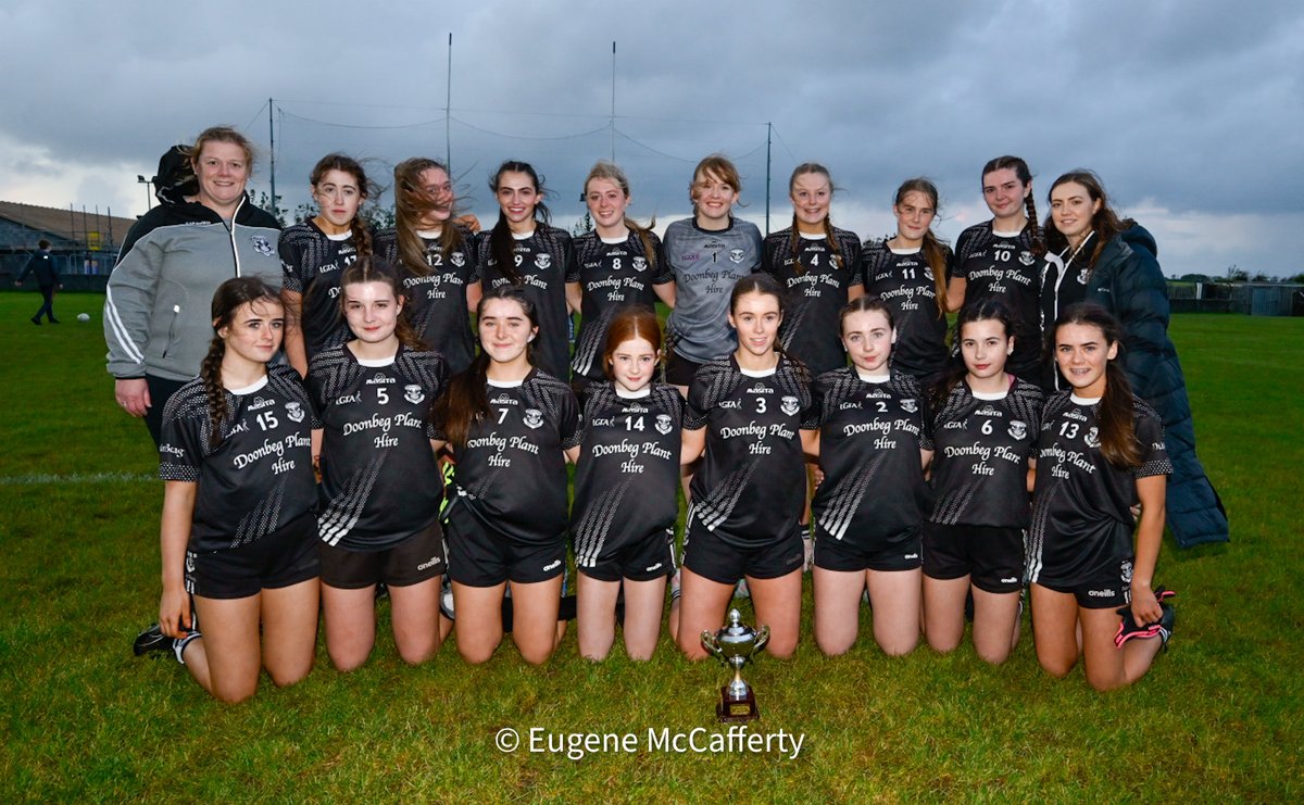ClareChampion's tweet image. Doonbeg have overcome local rivals Cooraclare to win the Clare Minor B Ladies Football Championship. Result @DoonbegLGFA 3-7 @cooraladiesgaa 3-4. @Clarelgfa. Photographs by @eugemccafferty.