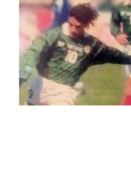 tiburshop's tweet photo. @UniformesSelec1 @RodOrtizLopez solo encontré esto pero no se aprecia bien el rival https://t.co/sAX5m10786