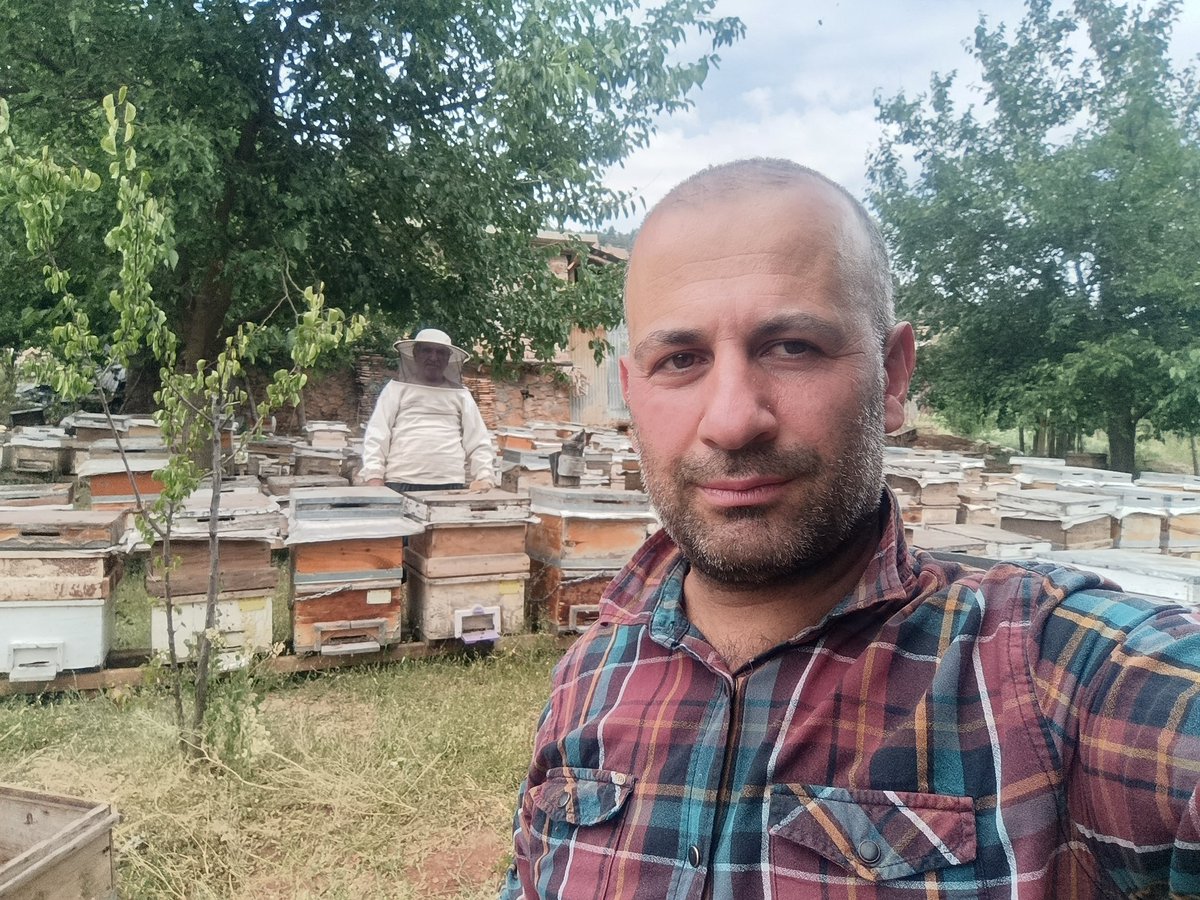 Mesleğimi ifa ederken #KeyfiHukuk' larına göre hem ihraç edildim hem de 22 ay cezaevinde yattım. 

Tek cümleyle "Dahili olan herkese hakkım haram olsun."