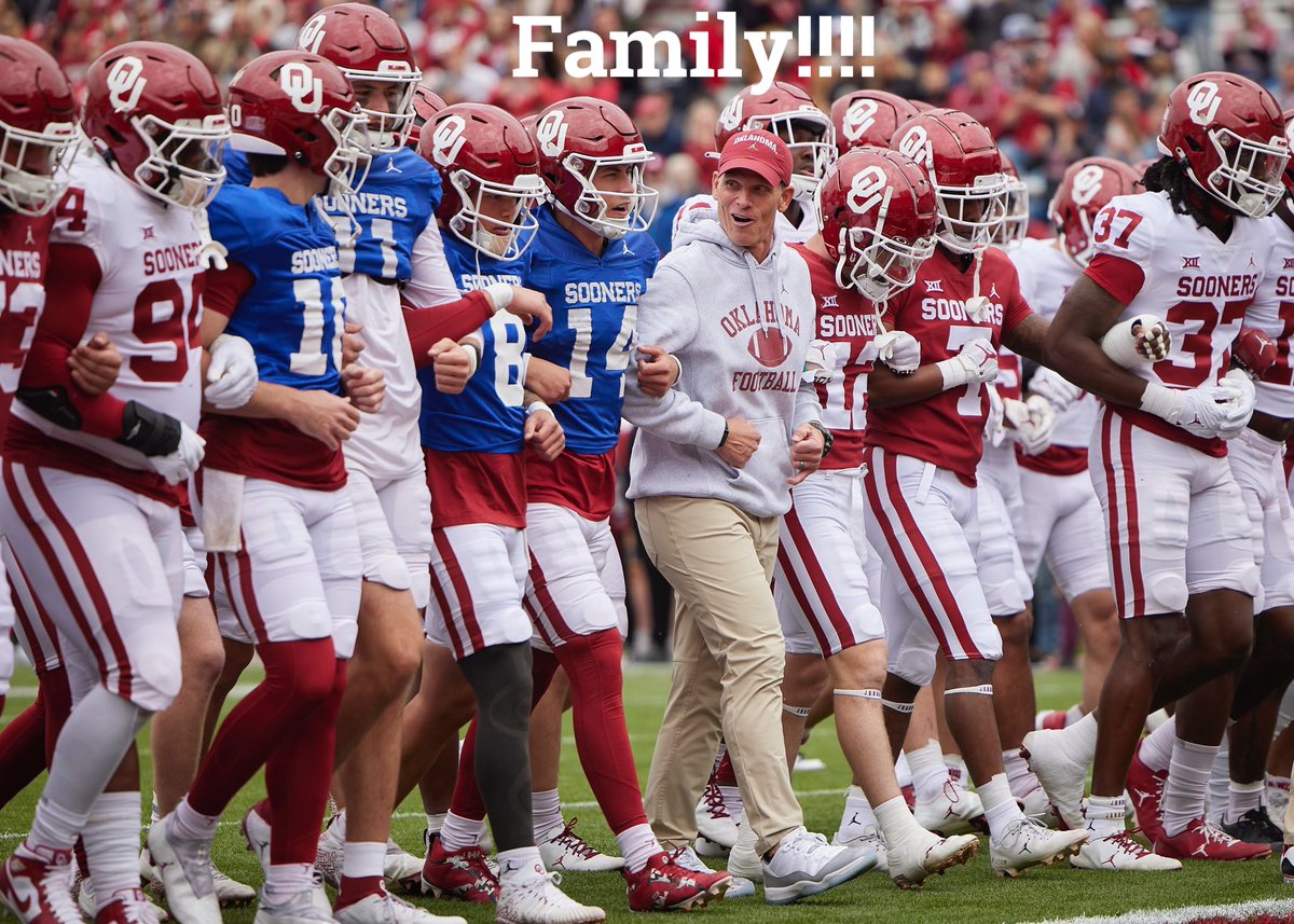 ou7rings's tweet photo. @BoomGarrettIs @TempleOwlsDaily @PainiteDT @JaydenJackson65 @thomss_r @DamonicWilliams They do now.... great job lol https://t.co/4rFhF8IEmz