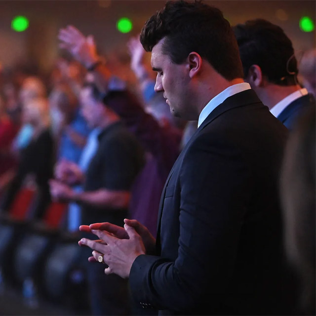 America lost a powerful Christian voice when #CharlieKirk was gunned down. Those of us who know the Truth—not as a mere concept, but as a Person—must commit ourselves to joining the fight against evil and darkness. - mailchi.mp/lamblion/churc…