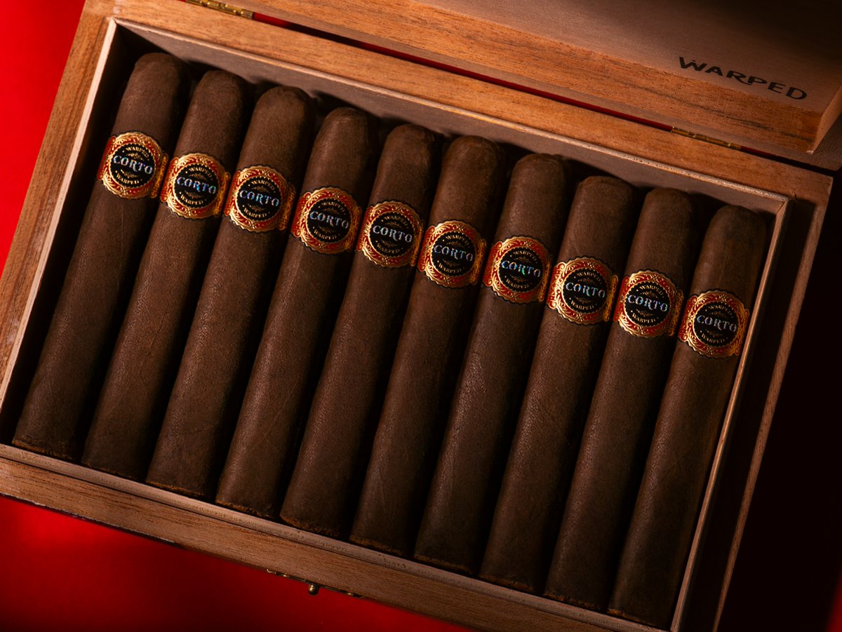 Experience Corto Maduro, today! Mexican San Andres wrapper with Nicaraguan fillers featuring Medio Tiempo. Find it at your local Warped retailer, today! warpedcigars.com/retailers #cigars