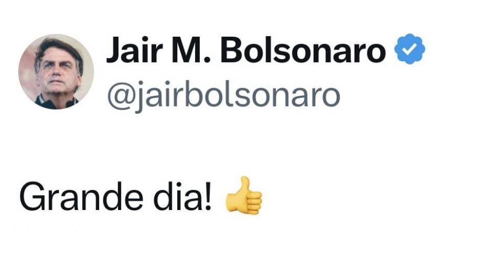 FATO é que mais de 700 mil brasileiros morreram na pandemia.
FATO é que o governo Bolsonaro recusou vacinas, debochou de mortes e apostou em remédio sem eficácia.
FATO é que a CPI expôs corrupção com a Covaxin e negociatas com propina em vacina.

Negar isso não apaga o rastro de