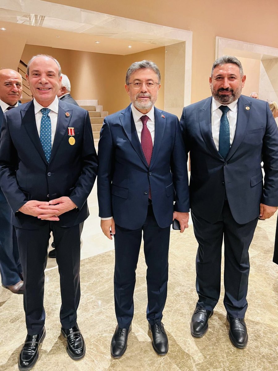 Tarım ve Orman Bakanımız Sayın İbrahim Yumaklı’nın hoş sohbeti ve samimi karşılamasından dolayı kendilerine teşekkür ederiz…<a href="/AbbasGNDZ2/">ABBAS GÜNDÜZ 🇹🇷</a>