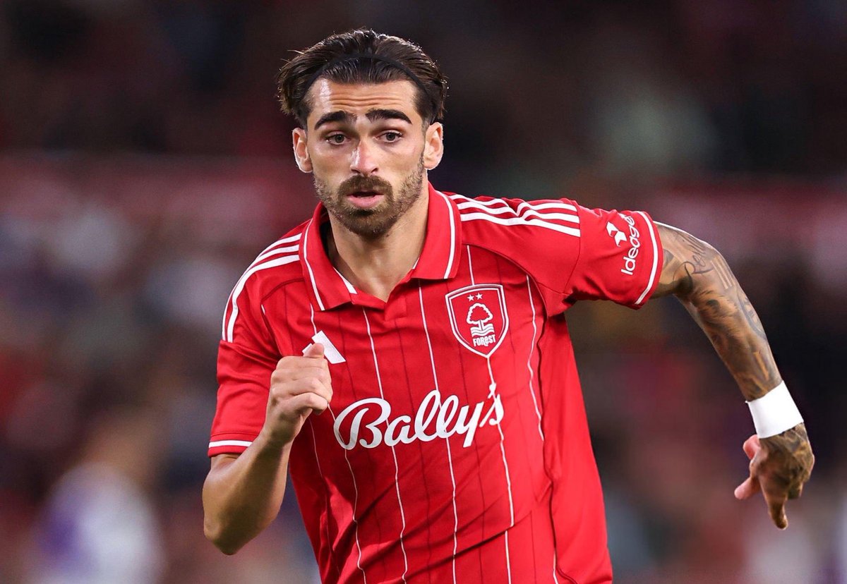 🚨🌳 𝗢𝗨𝗧𝗚𝗢𝗜𝗡𝗚 𝗡𝗘𝗪𝗦 : Jota Silva rejoint Besiktas !
🤝 Accord conclu avec Nottingham Forest :
➡️ Prêt payant d’environ 3M€
➡️ Option d’achat proche de 17M€, qui peut devenir obligatoire.
✈️ Jota prend l’avion ce soir pour la Turquie.

#NFFC #COYR 
[<a href="/FabrizioRomano/">Fabrizio Romano</a>]