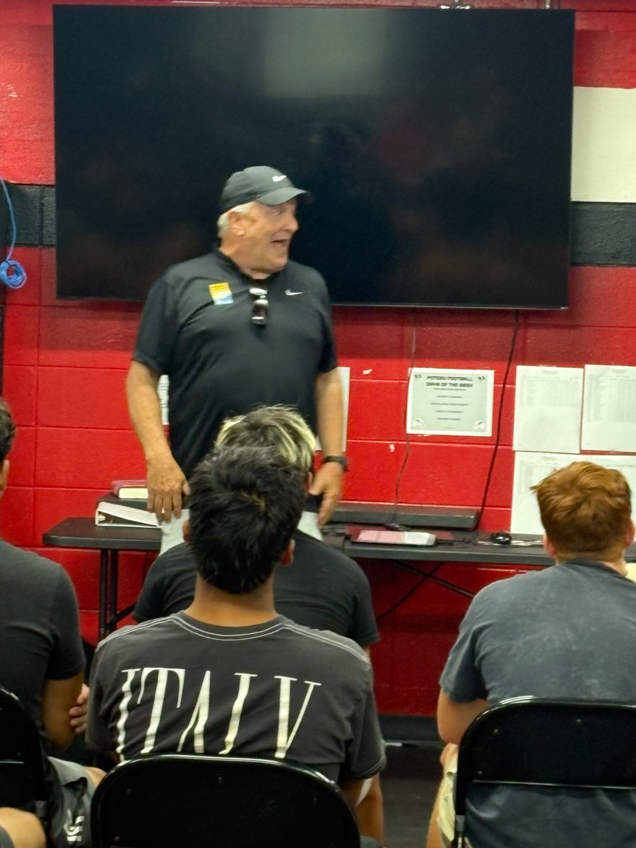Poteau Pirates Football (@poteaufb) on Twitter photo Huge thank you to Joe Blankenship for coming to speak to our team about Hope and Belief for our Thursday character study and team dinner! Huge thank you to Joe Blankenship for coming to speak to our team about Hope and Belief for our Thursday character study and team dinner!