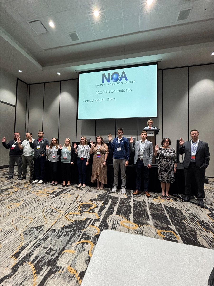 At the annual business meeting, Past President Dr. Faith Schneider installed the 2026 Board of Directors. The gavel was passed by Dr. Rusty Crotty to the new 2026 NOA President, Kristin Reed.

#eyecon25