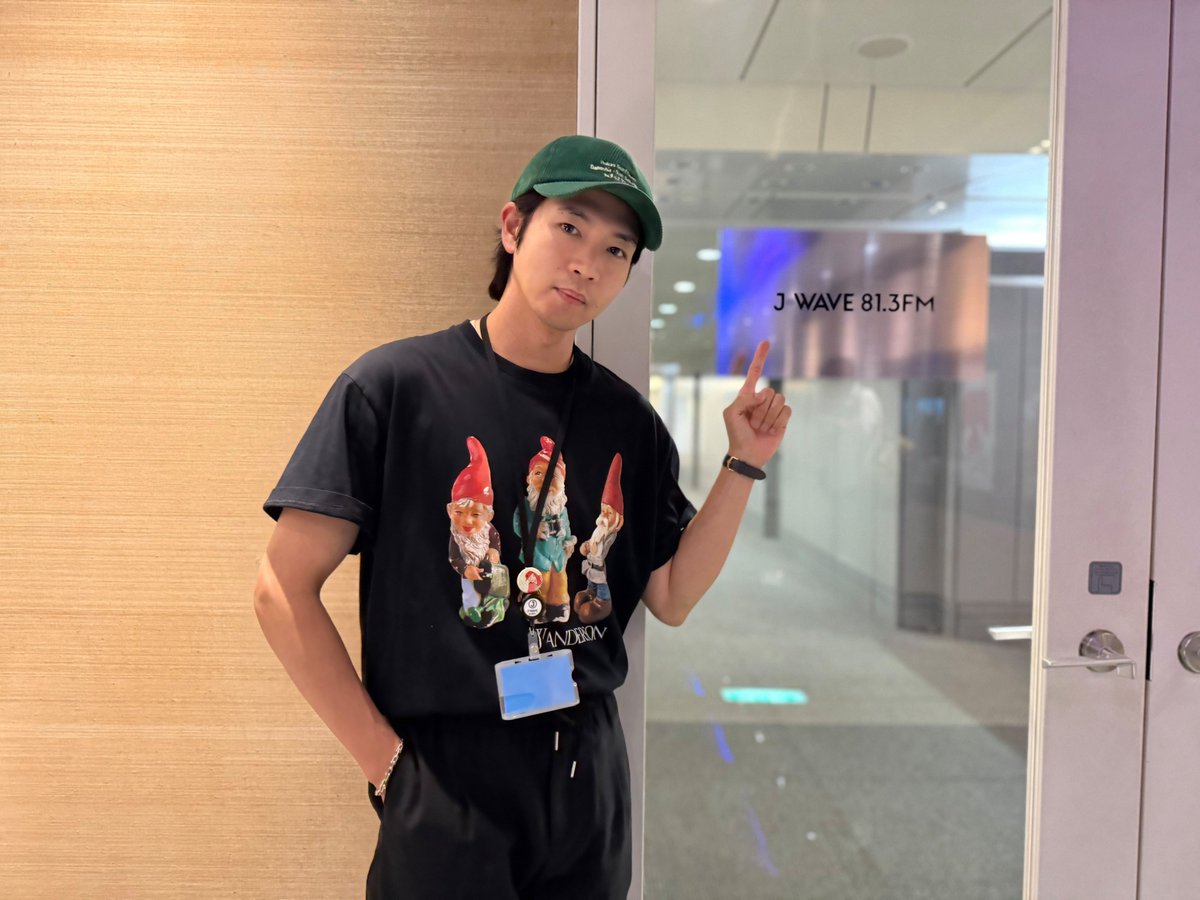 jwave813fm's tweet image. 【#松下洸平 の素顔が垣間見れるラジオ番組】

23:30からは 松下洸平
『DK SELECT WEEKEND LIVING』

秋の味覚を楽しみながら、
松下洸平の声に耳を傾けて下さいね🌰🍇

みなさんからのメッセージお待ちしています！

🎧radiko.jp/share/?sid=FMJ…

#jwave #living813