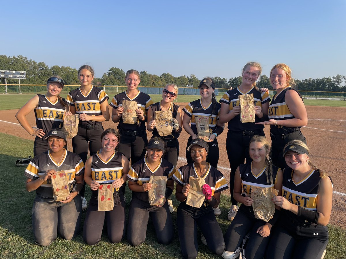 FZE Softball tweet media