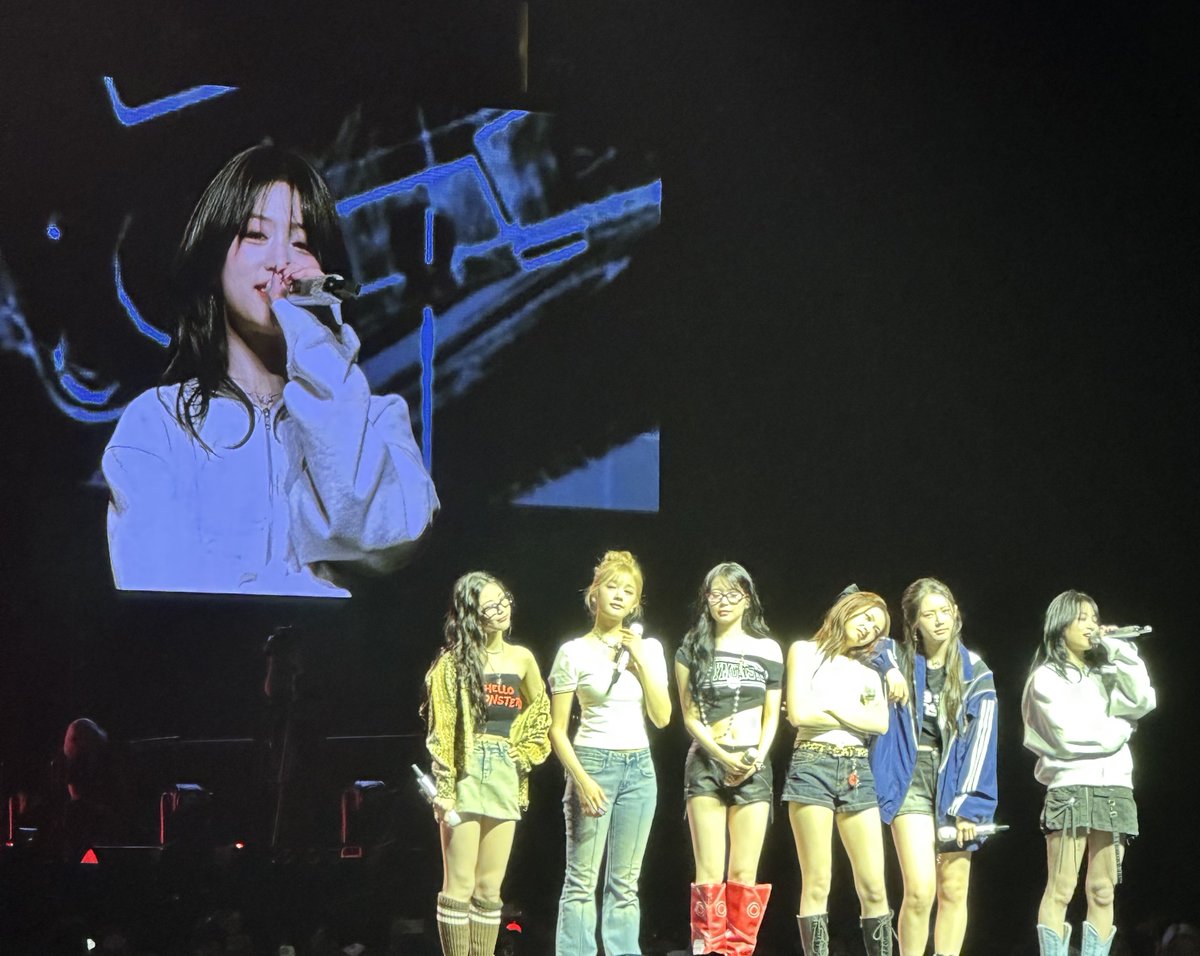 __CS25__'s tweet photo. hopefully the last concert for the year for me 😭

#BABYMONSTER #베이비몬스터
#BABYMONSTER_in_OAKLAND 
#HELLOMONSTERS_in_OAKLAND https://t.co/DxqcNELLEX
