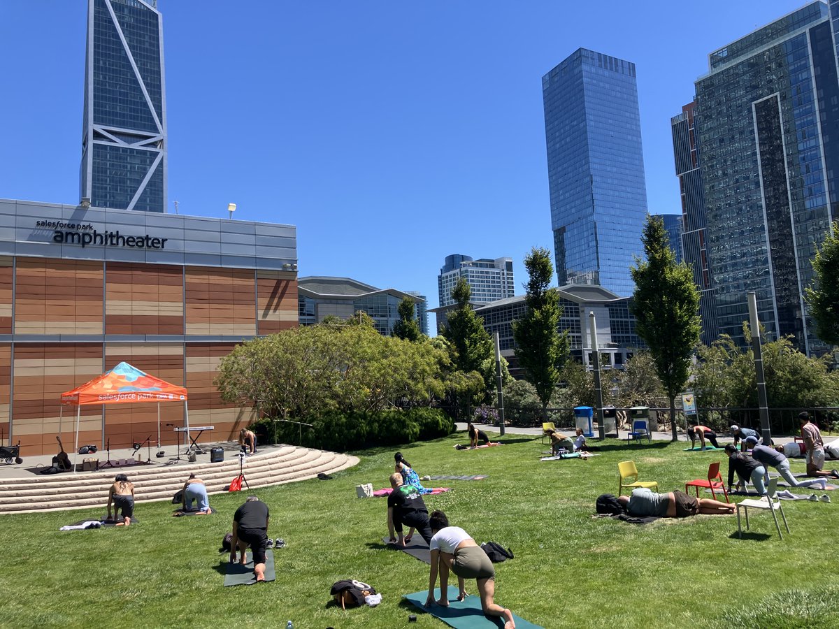 TransitCenterSF's tweet image. Stretch away your worries and join us this Saturday, 9/13 for Oasis Healing Retreat with Divine Unity. This once-a-month meditation series takes place at 12 p.m.on the second Saturday of every month at TJPA&apos;s Salesforce Park Amphitheater 🧘

#salesforcepark
#downtownsf