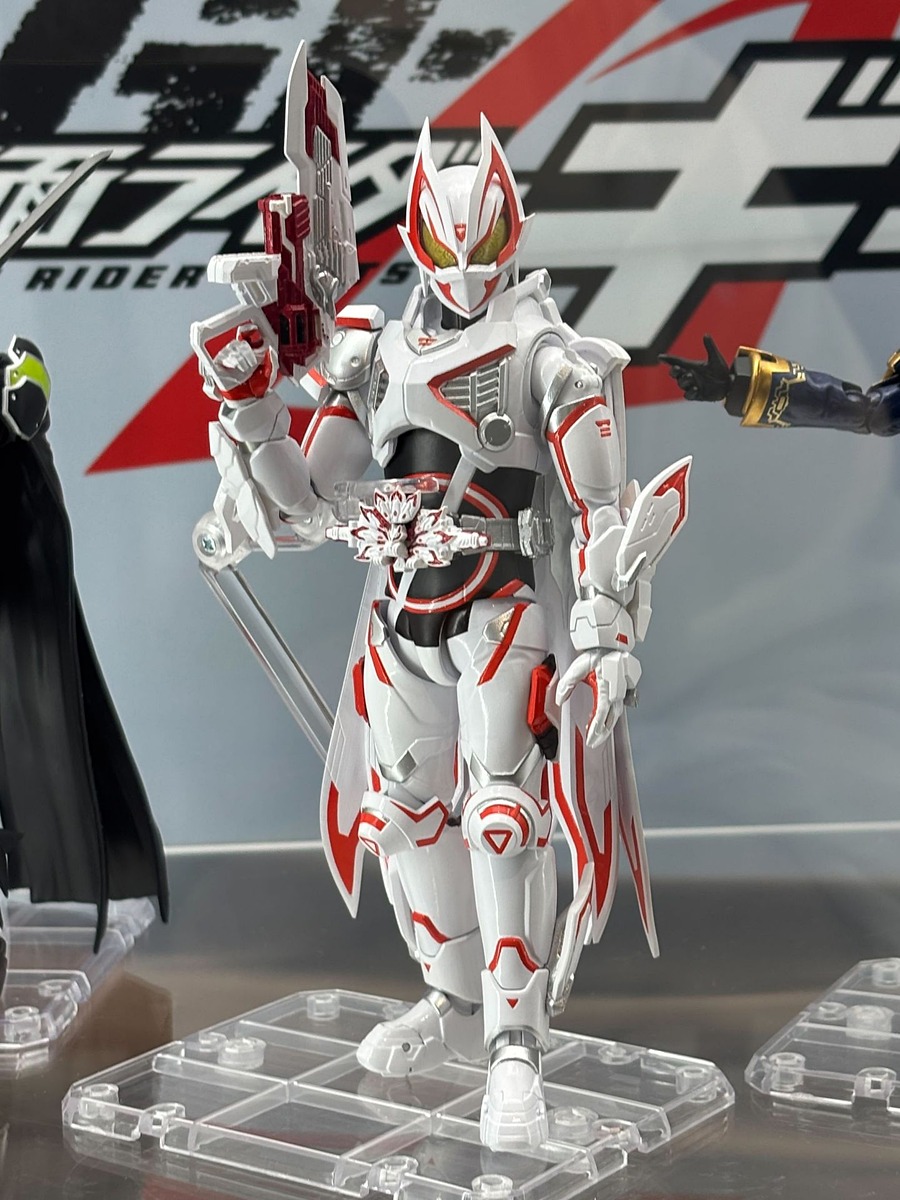 海外限定フィギュア　仮面ライダーギーツⅨ 海外限定 仮面ライダーギーツⅨ似｜Yahoo!フリマ（旧PayPayフリマ）