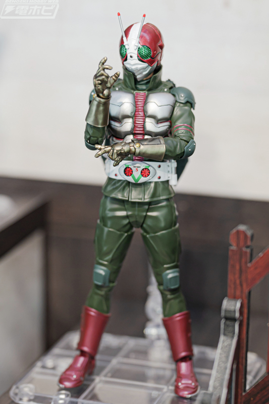 真骨頂 仮面ライダー V3 レビュー】「S.H.Figuarts（真骨彫製法） 仮面ライダーV3