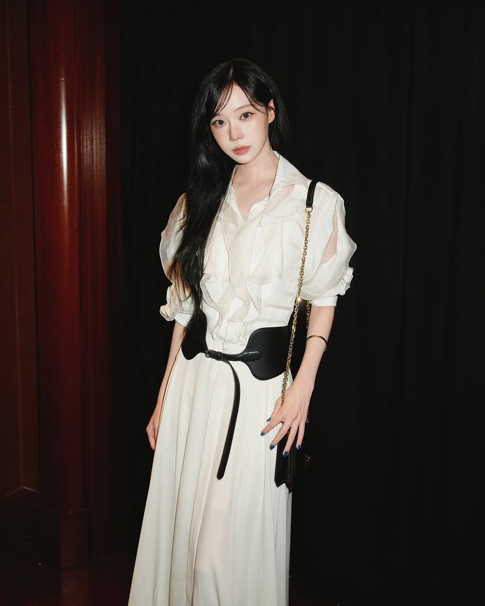 aespapic's tweet image. #WINTER dazedkorea instagram update