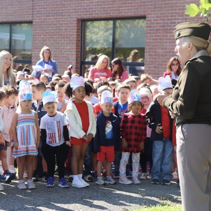 GoMESDukes's tweet image. Never forget 🇺🇸 we are proud to stand together ❤️💙 #911Anniversary #911Tribute @marlborosd @MsAmodeoAP @DukesAthletics @GoMHSDukes @GoMMSDukes