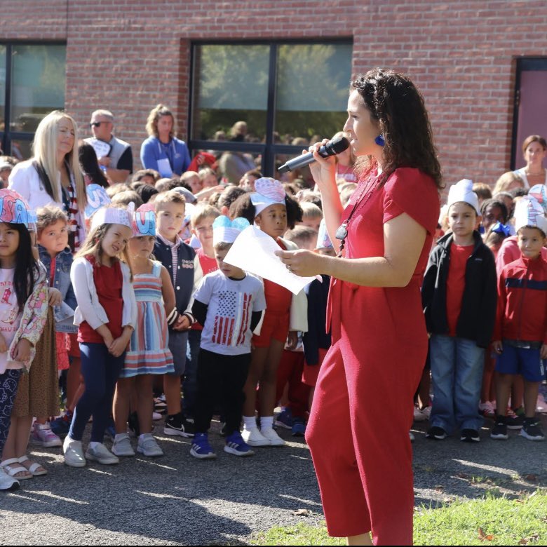 GoMESDukes's tweet image. Never forget 🇺🇸 we are proud to stand together ❤️💙 #911Anniversary #911Tribute @marlborosd @MsAmodeoAP @DukesAthletics @GoMHSDukes @GoMMSDukes
