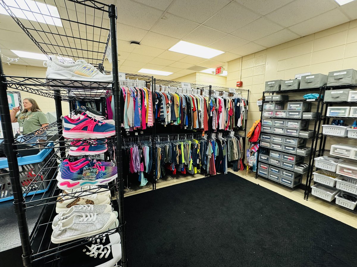 ✨ The Caring Link installed fully stocked Care Closets this week at <a href="/MontviewElemen1/">Montview Elementary Mustangs</a> &amp; Rolling Hills! From clothes &amp; shoes to hygiene products, these resources help ensure students’ basic needs are met so they can focus on learning. 💙📚 #CaringLink #HCS #MaslowBeforeBloom