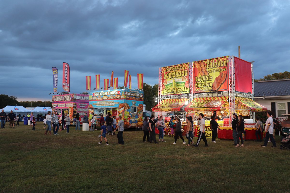 ilana_willi's tweet photo. The Charles County fair opened Thursday. Visitors can expect daily entertainment, agricultural exhibits and lots of food from Sept. 11-14. Coverage for @SoMdNews https://t.co/dXy1eAKe2U