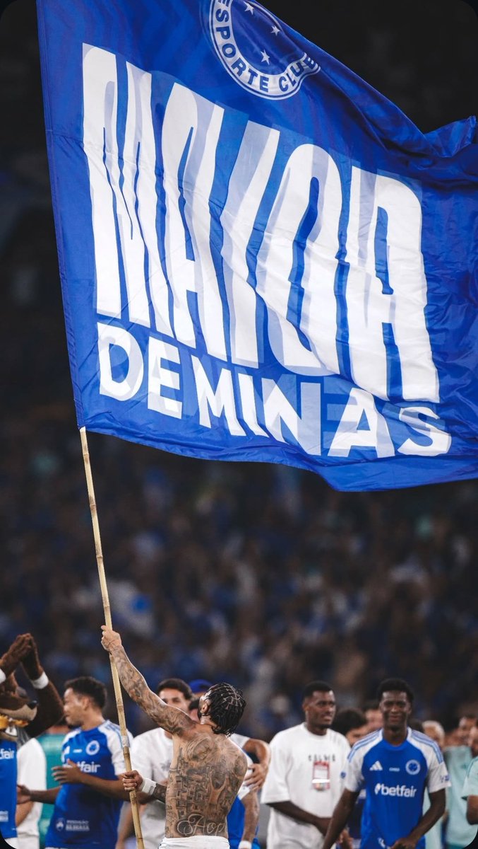 gabigolnoticias's tweet photo. Tudo normal em BH. Venceu o MAIOR DE MINAS! 🤷‍♂️🦊💙🤍 https://t.co/NyhnR1xBnh