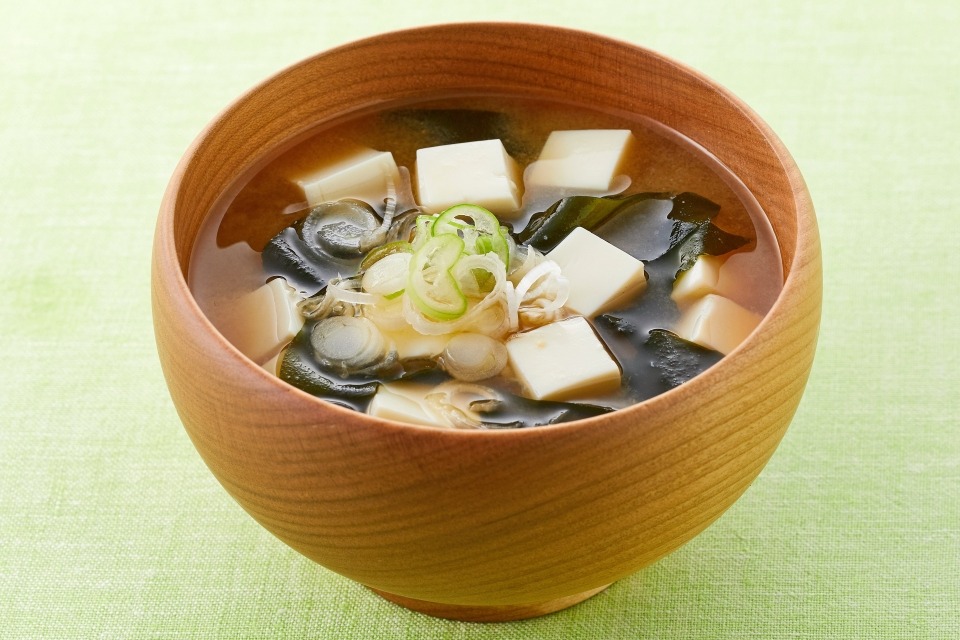 ＃ほんだし で、
簡単においしいみそ汁を💡

今のあなたにぴったりのみそ汁を
探してみませんか？🔎

具材や季節で検索できたり、
47都道府県の地元みそ汁も掲載されている
盛りだくさんのサイトです🗾✨

詳細は👇をチェックしてみてください👀
ajinomoto.co.jp/hondashi/misos…