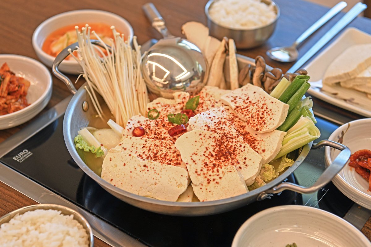 🚡 ¡Explora los alrededores de la DMZ desde un teleférico! 🇰🇷

Consulta nuestra página si estás planeando una visita a los alrededores de la DMZ 🔗 bit.ly/3VLTPSk

⏰ Recomendación: dedica un día completo desde el traslado de Seúl a Imjingak hasta las atracciones