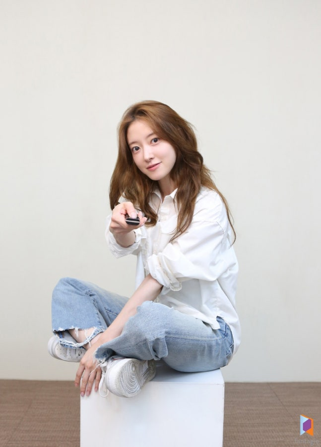 이세영, 판타지오와 전속계약 체결 [공식]
naver.me/GRu83HLk 

#이세영 #판타지오 #LeeSeYoung #Fantagio