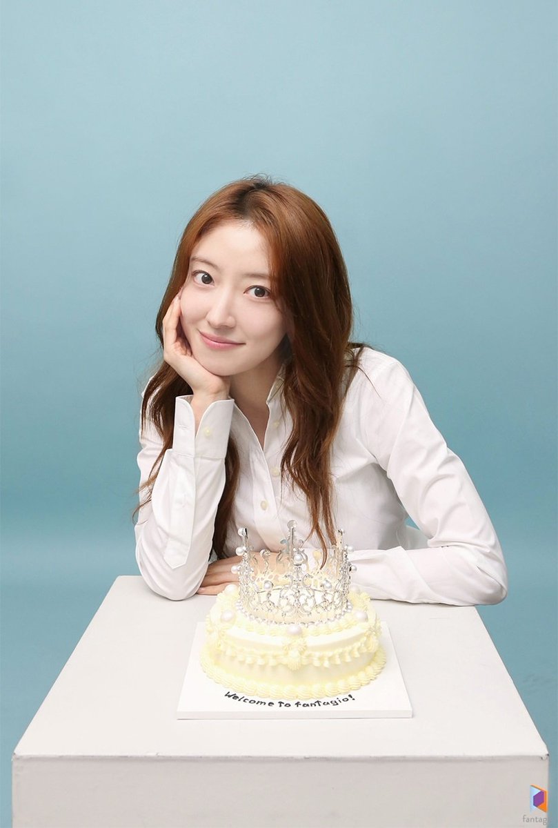 Fantagio welcomes #LeeSeyoung to their family! The agency is currently home of Kim Seonho, Lee Sungkyung, Ong Seongwu, ASTRO, BTOB Lee Changsub &amp; more

naver.me/FbqFC2HE #KoreanUpdates RZ