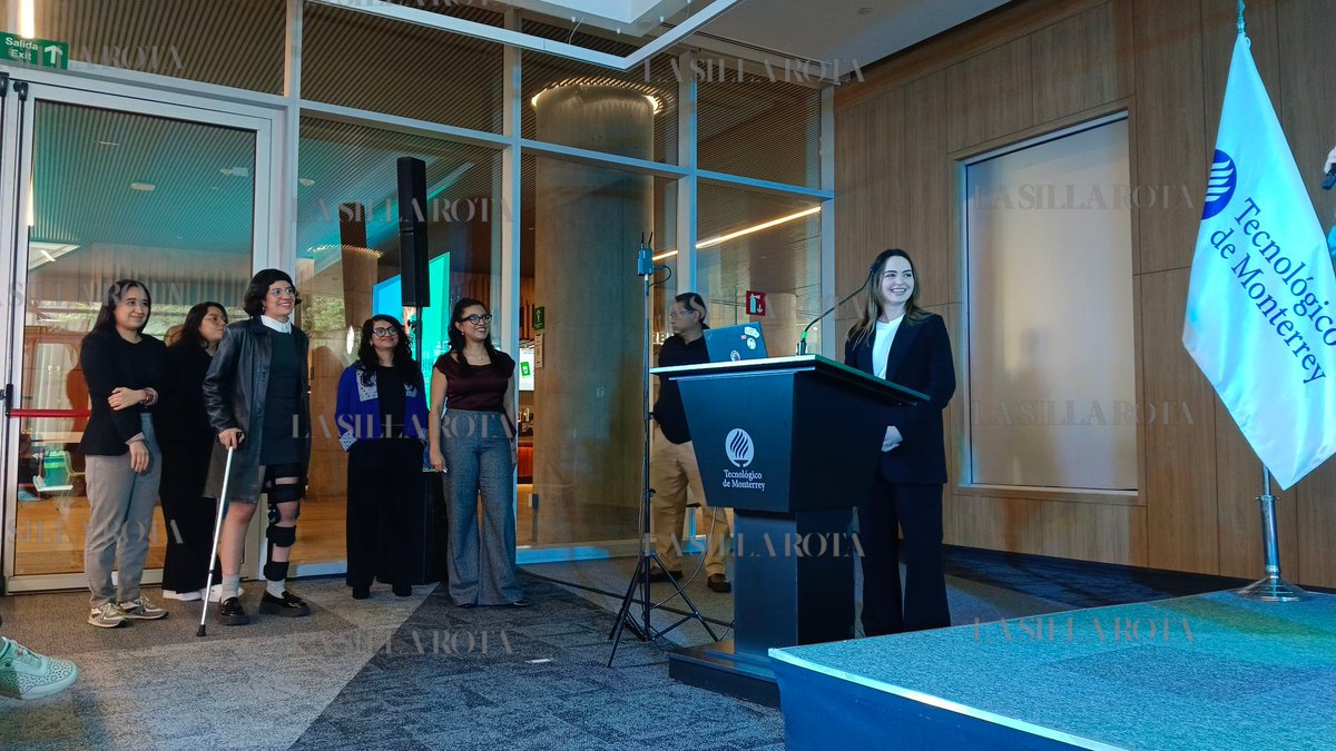 <a href="/LaCaderadeEva/">La Cadera de Eva</a> Bárbara Espinosa y la Colectiva FIEM imparten el taller de análisis de datos “Mujeres en Tecnología: 
lo que falta, lo que urge y lo que sigue; como la última actividad del Foro Mujeres Líderes Tech:
Cerrando la brecha digital, organizado por <a href="/LaCaderadeEva/">La Cadera de Eva</a>