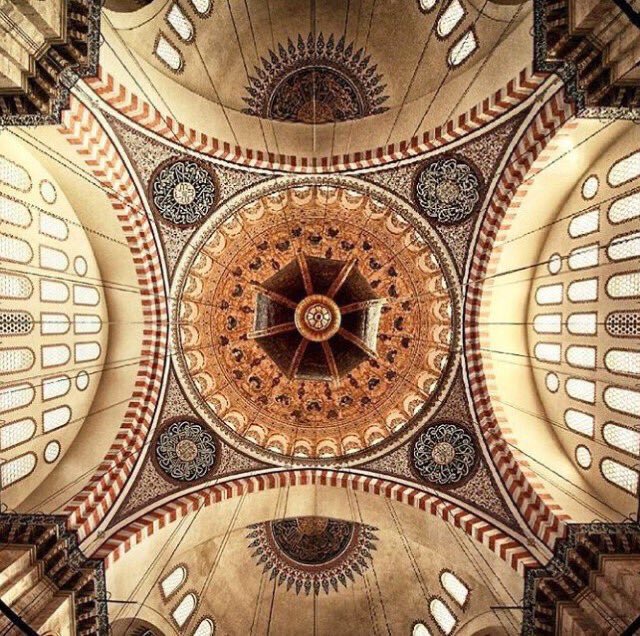 Ceiling of Suleymaniye Mosque in Istanbul, Türkiye - Photo by Gurkan Akdag