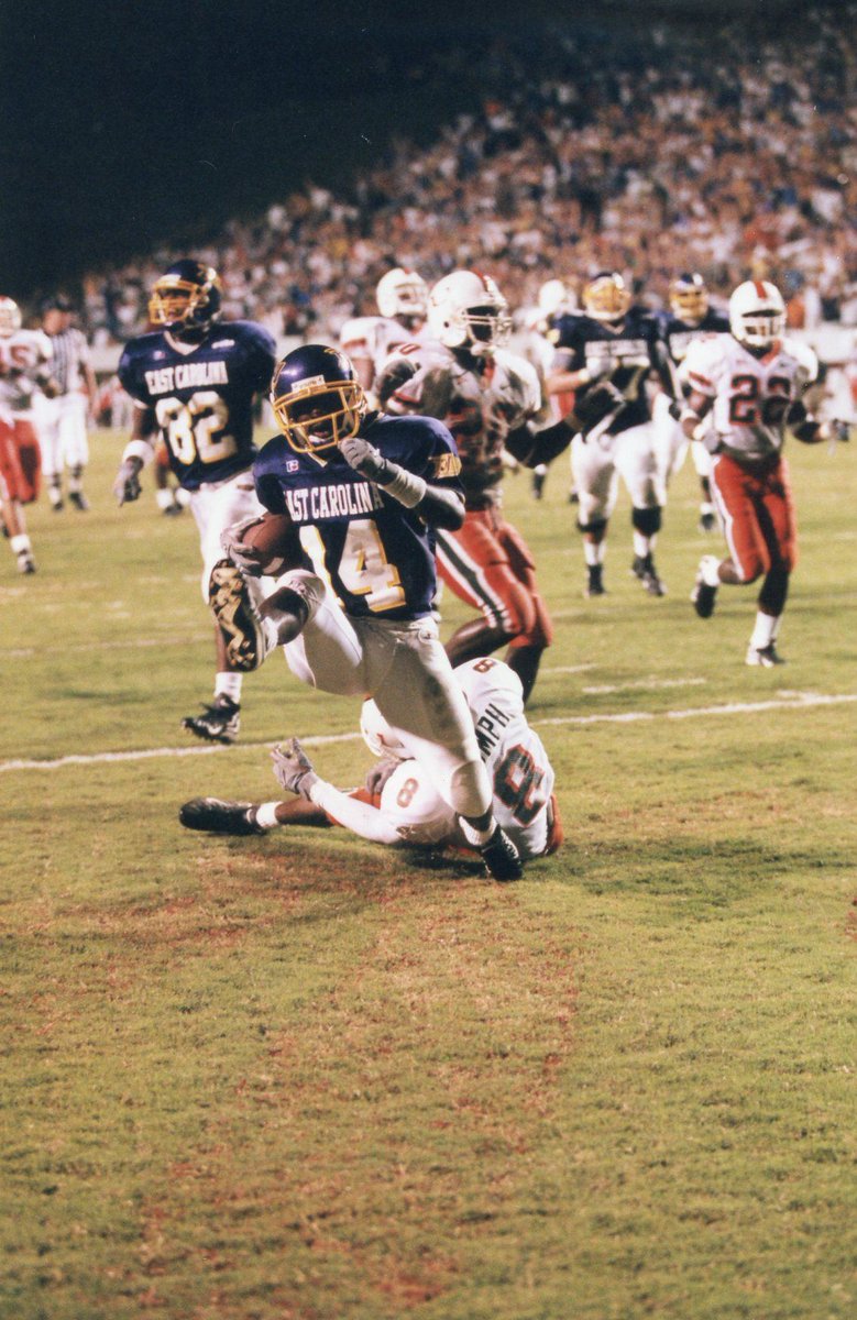 CFB Home (@cfbhome) on Twitter photo 1️⃣9️⃣9️⃣9️⃣ #VintageCFB
East Carolina 27 🟣🟡⚔️
#9 Miami 23 🟠🟢
You had to be there. <a href="/ECUPiratesFB/">ECU Football</a> 1️⃣9️⃣9️⃣9️⃣ #VintageCFB
East Carolina 27 🟣🟡⚔️
#9 Miami 23 🟠🟢
You had to be there. <a href="/ECUPiratesFB/">ECU Football</a>