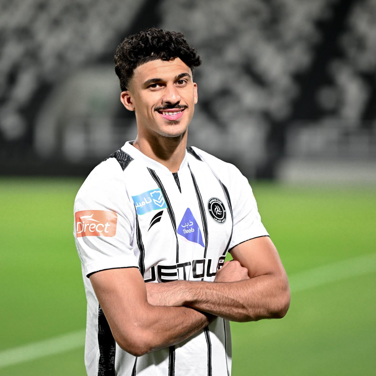 AlShababSaudiFC's tweet image. "عبدالعزيز العثمان" في #الشباب 🤍🖤

#يلا_شباب | #العثمان_شبابي