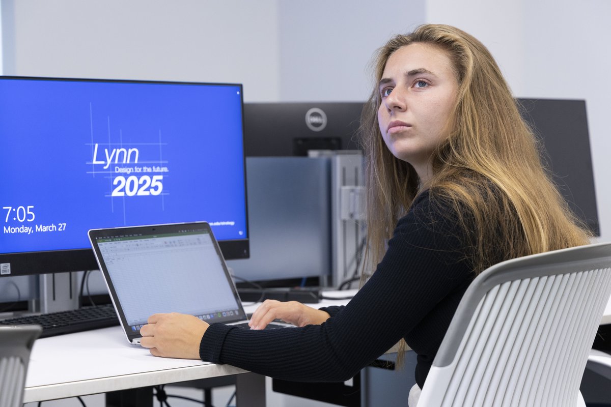 🎓 Ready to take the next step in your career? Lynn’s graduate programs are designed to help you grow as a leader, sharpen your skills, and stand out in today’s global marketplace. 🌎✨ Applications are open—don’t wait! ow.ly/HQ6y50WVsu7 #Lynn #GraduatePrograms